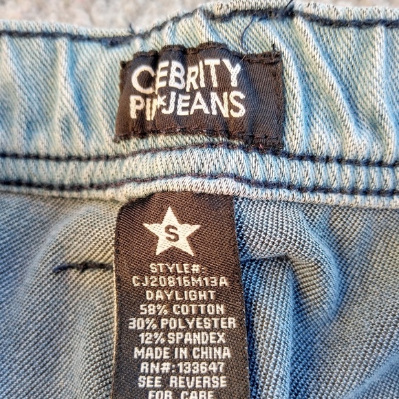 SOLD Set of 3 Celebrity Pink Jeans - Picture 8 of 8